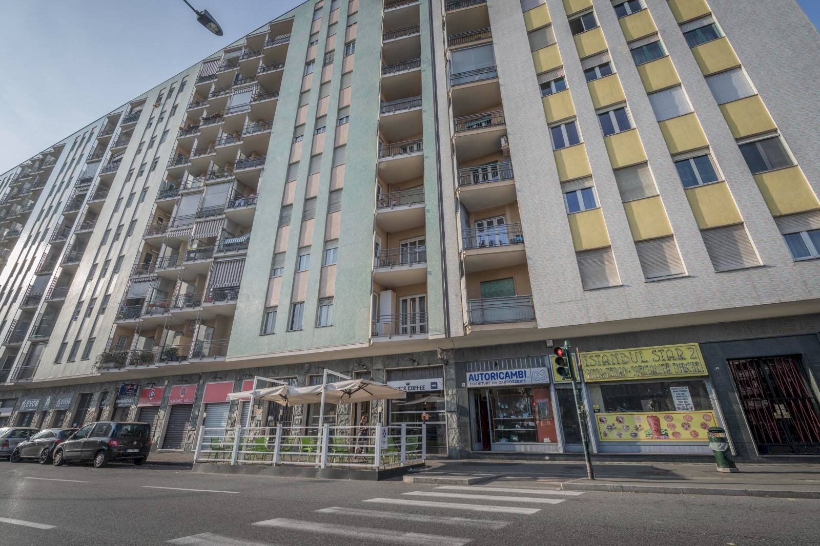 Foto 1 - Commercial Premises Via Francesco De Sanctis
 
54, Torino - photo 1