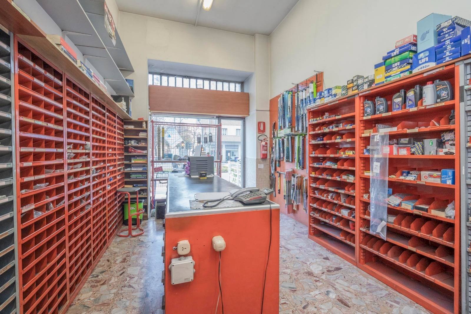 Foto 3 - Commercial Premises Via Francesco De Sanctis
54, Torino - photo 3