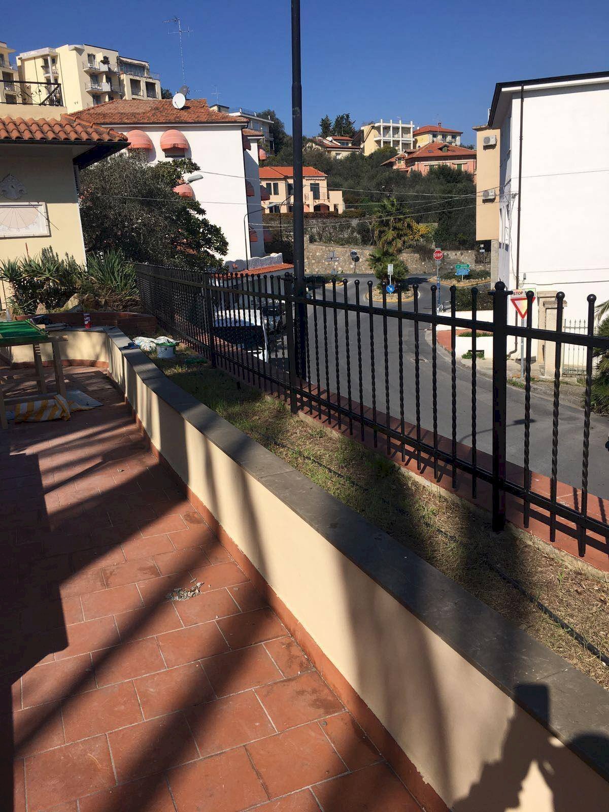 Foto 3 - Casa indipendente Via  Sant'Elmo
 
10, Diano Marina - foto 3