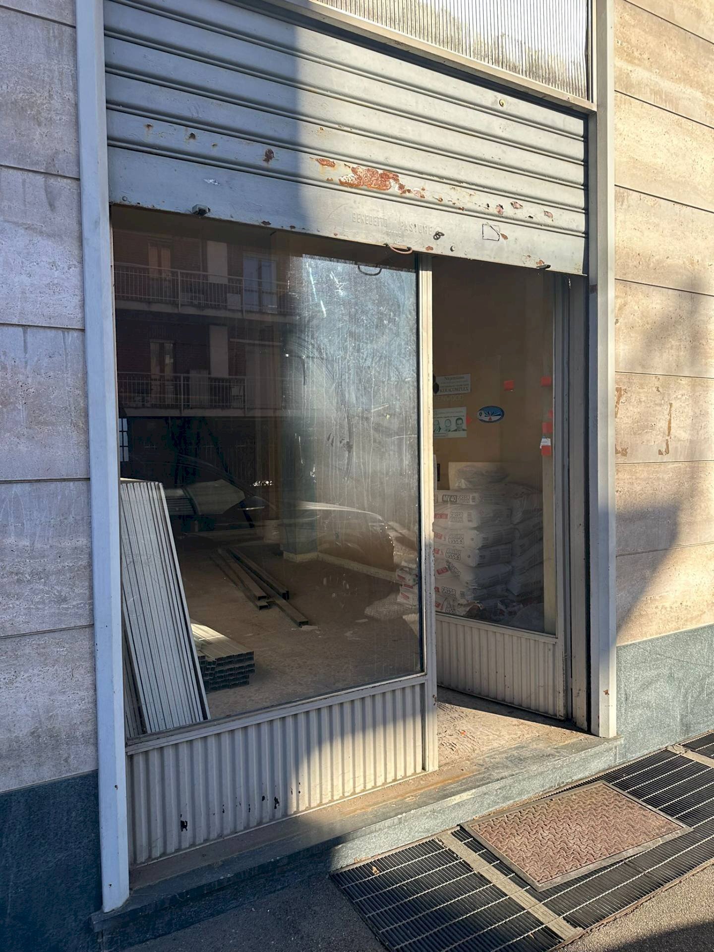 Foto 2 - Commercial Premises Via Pietro Cossa
115, Torino - photo 2