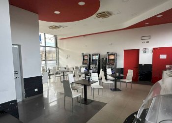 Foto 2 - Commercial Activity Via Roma
 
54, Trofarello - photo 2