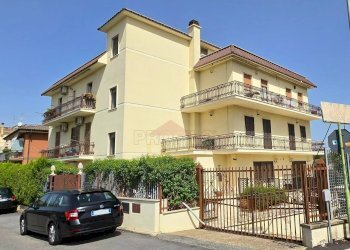 Foto 26 - Four-room apartment Via Michele Pantanella, Roma - photo 26