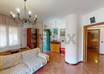 Soggiorno - Casa indipendente Carrodano - foto 7