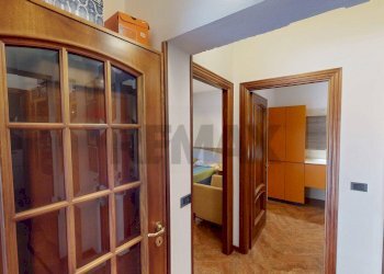 Hall / corridoio - Casa indipendente Carrodano - foto 9