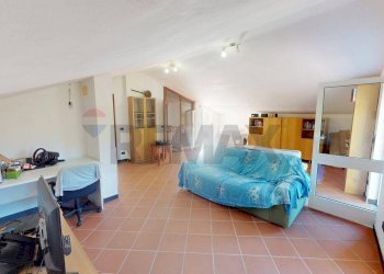 Soggiorno - Casa indipendente Carrodano - foto 30