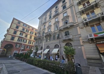 Edificio all\'aperto - Bar Tavola Calda - Fredda Piazza giuseppe verdi
 
1, La Spezia - foto 3
