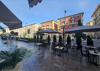 Edificio all\'aperto - Bar Tavola Calda - Fredda Piazza giuseppe verdi
 
1, La Spezia - foto 12