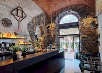 Cantina - Bar Tavola Calda - Fredda Piazza giuseppe verdi
 
1, La Spezia - foto 25