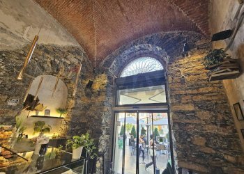 Cantina - Bar Tavola Calda - Fredda Piazza giuseppe verdi
 
1, La Spezia - foto 31