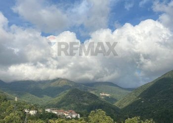 Vista delle montagne - Rustico Via Scanderaruola
 
snc, Comano - foto 4