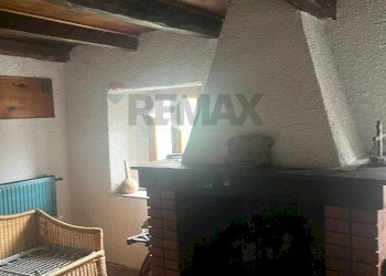 Camera / camera da letto - Rustico Via Scanderaruola
 
snc, Comano - foto 21