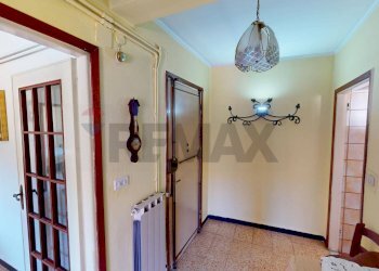 Hall / corridoio - Appartamento Brugnato - foto 8