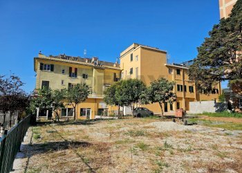 Spazio esterno - Trilocale Via Sant'alberto
 
5, Genova - foto 3