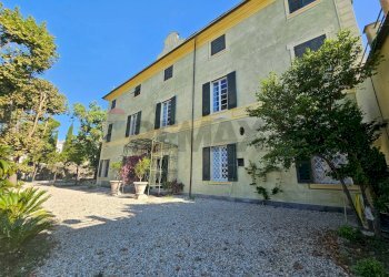 Giardino - Trilocale Via Sant'alberto
 
5, Genova - foto 5