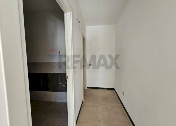 Hall / corridoio - Trilocale Via Sant'alberto
 
5, Genova - foto 23