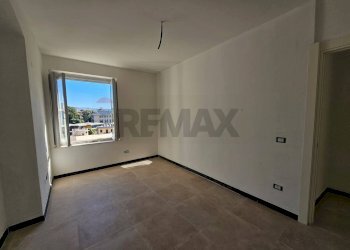 Camera - Trilocale Via Sant'alberto
 
5, Genova - foto 28