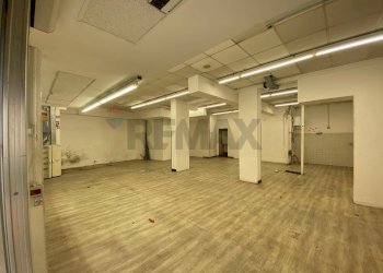 Parcheggio - Shop Via Aurelio Robino
 
234, Genova - photo 12