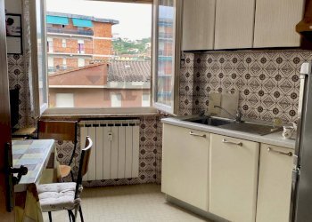 Cucina - Appartamento Via Luigi Valentini
 
173, Arcola - foto 3