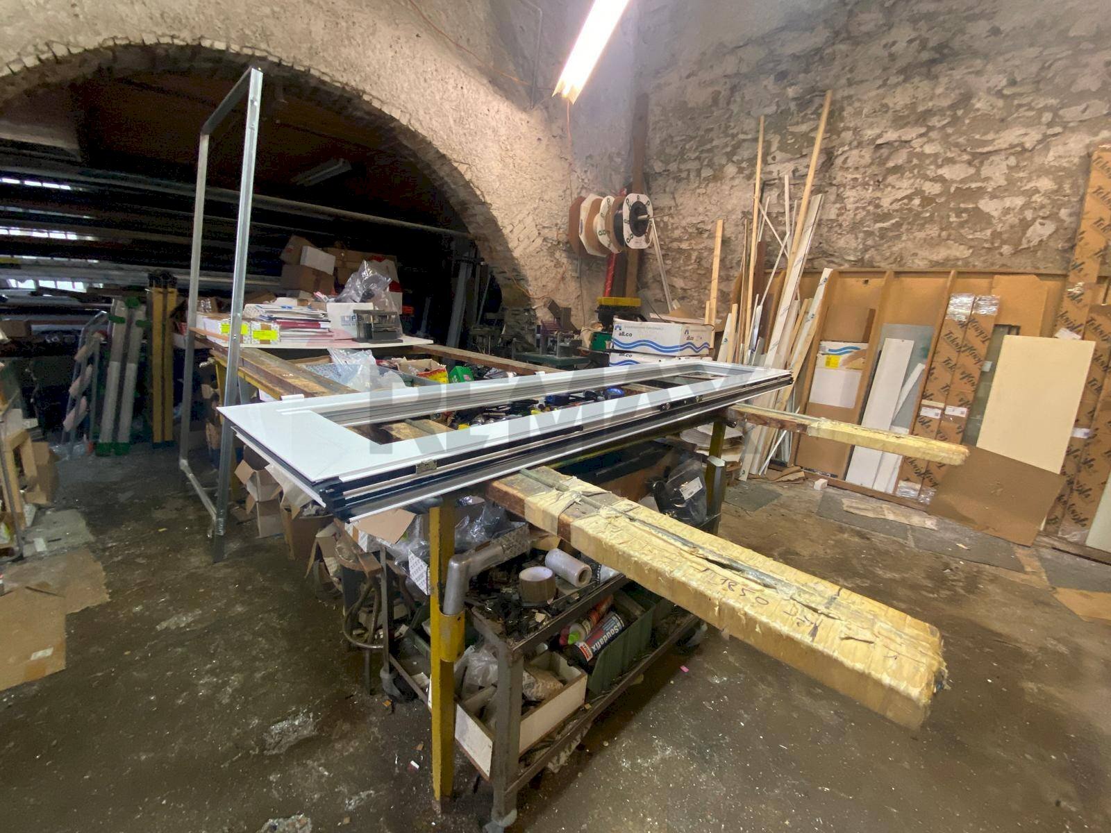 Dispensa di stoccaggio - Commercial Activity Ponte Vexina
9, Recco - photo 3