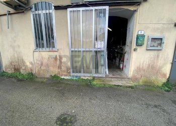 Casa all\'aperto - Attività Commerciale Ponte Vexina
 
9, Recco - foto 2