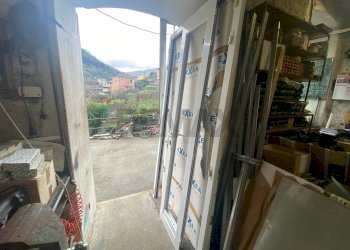 Balcone - Attività Commerciale Ponte Vexina
 
9, Recco - foto 6