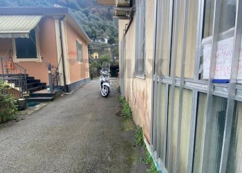 Balcone - Attività Commerciale Ponte Vexina
 
9, Recco - foto 11