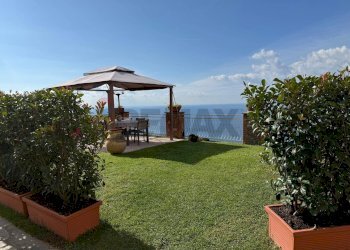 Giardino - Casa semi indipendente Recco - foto 3