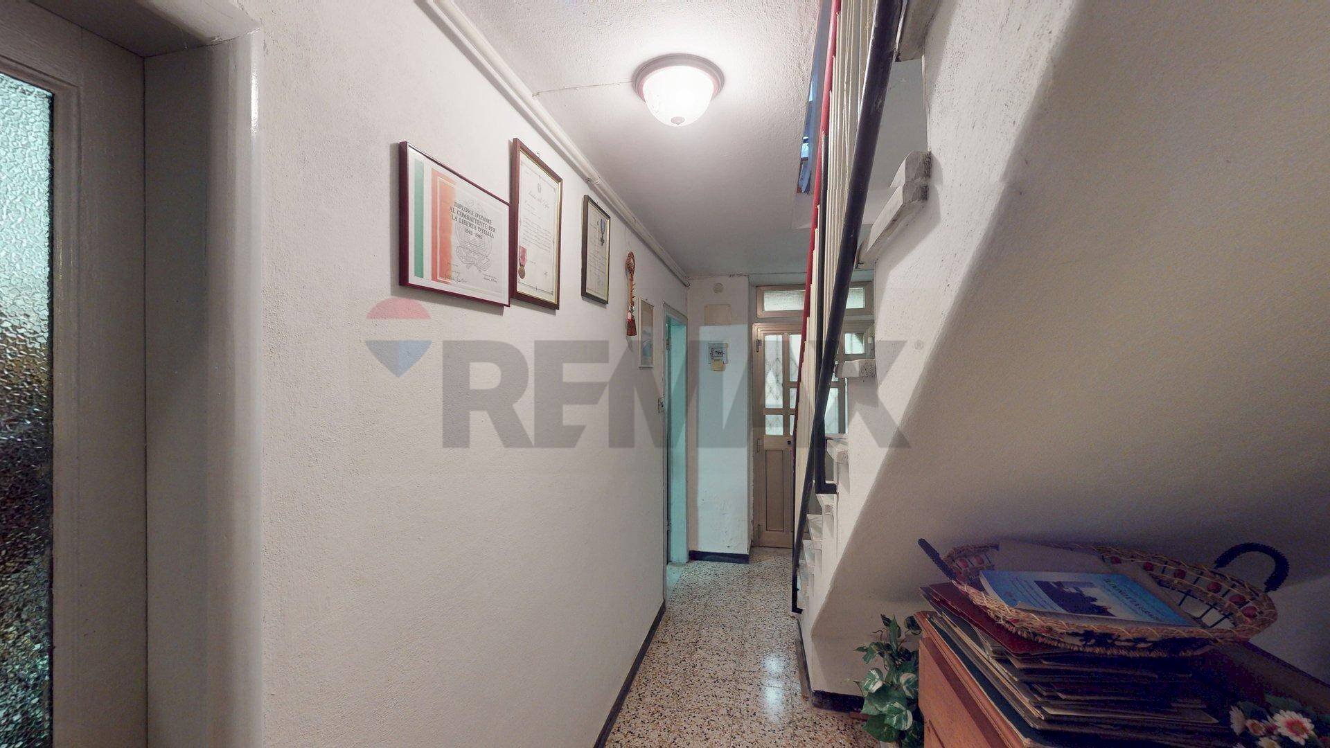 Hall / corridoio - Independent house Santo Stefano d'Aveto - photo 3