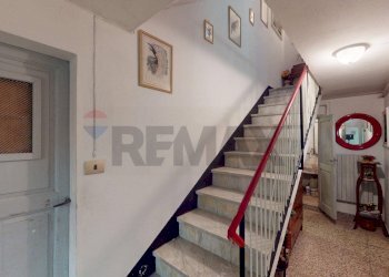 Scale - Casa indipendente Santo Stefano d'Aveto - foto 4