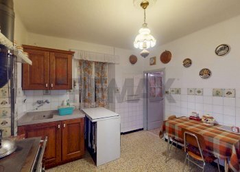 Cucina - Casa indipendente Santo Stefano d'Aveto - foto 15