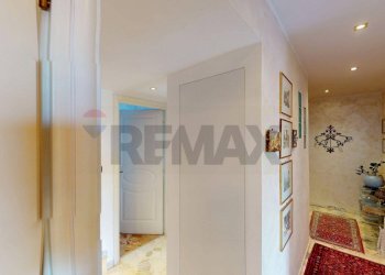 Hall / corridoio - Quadrilocale Via Ronchetto
 
4, Arenzano - foto 5