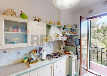 Cucina - Quadrilocale Via Ronchetto
 
4, Arenzano - foto 7