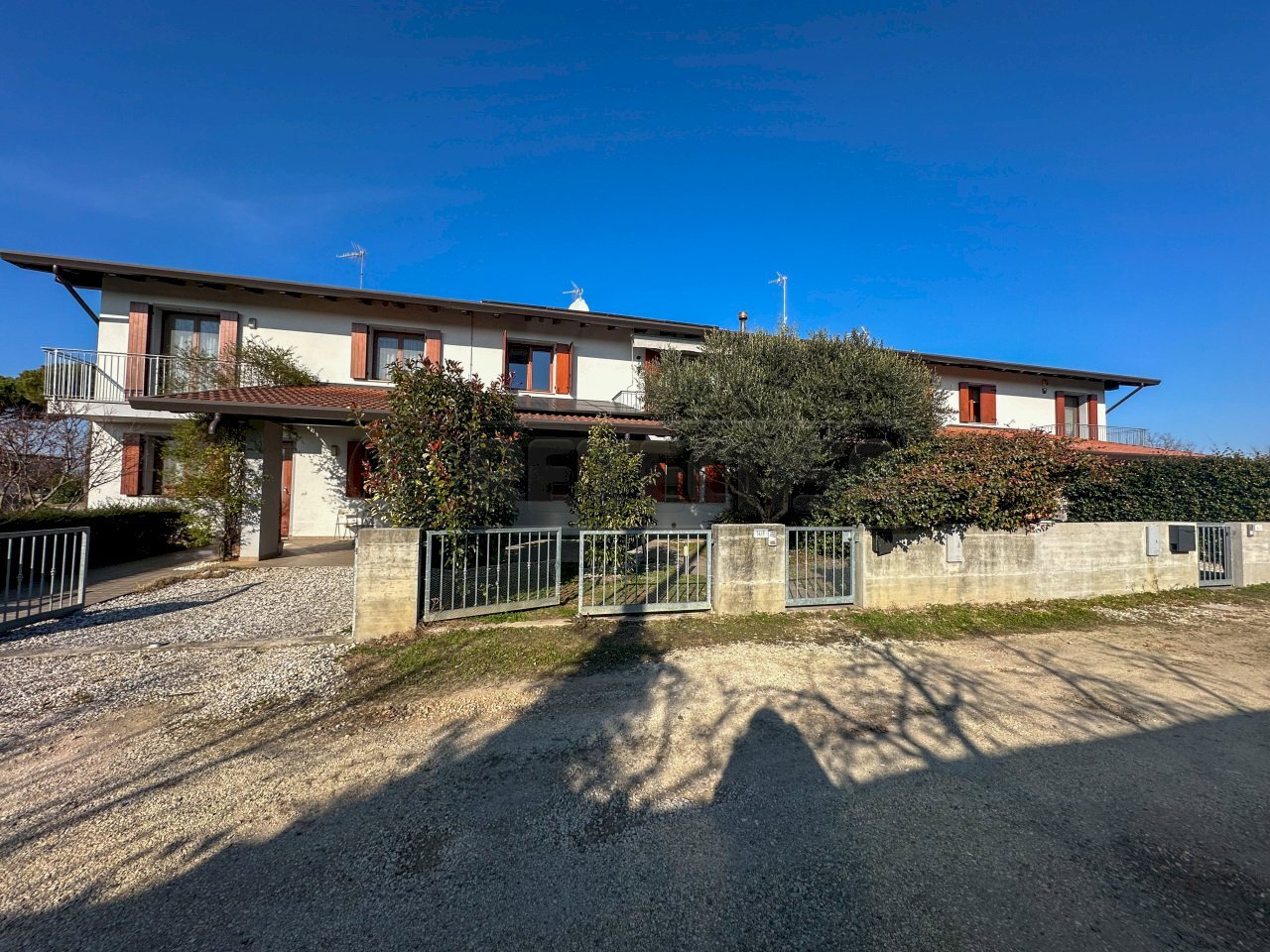 ESTERNI - Villa a Schiera VIA FARIE  27, Castions di Strada - foto 1