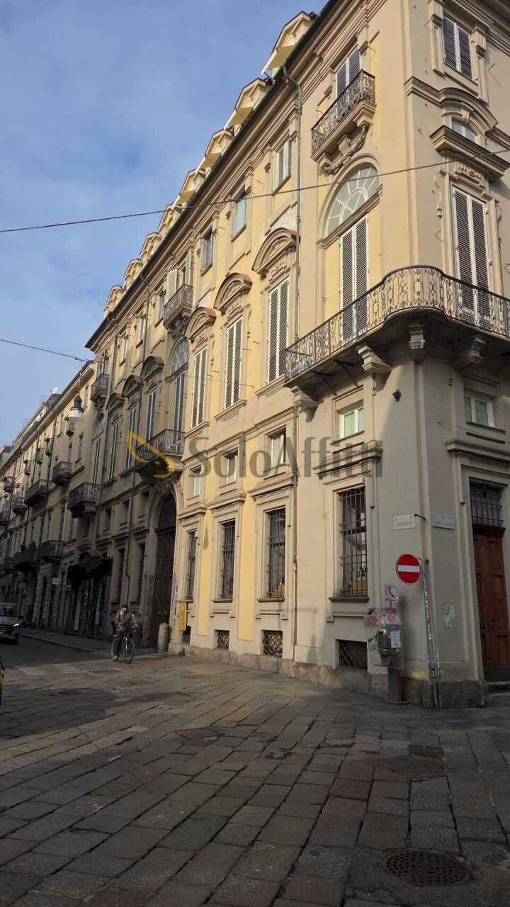 19.jpg - Two-room apartment Via Cavour, Torino (neighborhood Centro) - photo 1