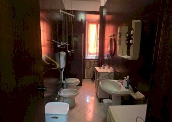 17.jpg - Bilocale Via Cavour, Torino (zona Centro) - foto 14