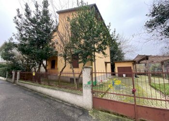 4.jpg - Casa indipendente Via Biagio Pelacani 6, Noceto - foto 3