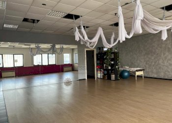 Fondo in affitto in ottime condizioni (4).jpg - Ufficio Via Enrico Mattei 835, Lucca - foto 2