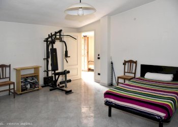 prima camera al P 1 - Casa indipendente Quartu Sant'Elena - foto 24