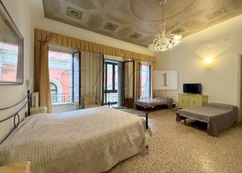 Camera - Appartamento Campo San Bortolomio 5396, Venezia (zona Cannaregio) - foto 4