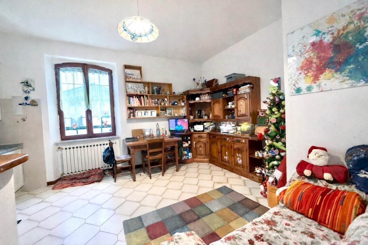 soggiorno - Semi-detached house hamlet Ponzano Magra, Santo Stefano di Magra - photo 1