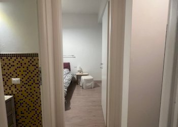 IMG_2490.jpg - Trilocale La Spezia - foto 5