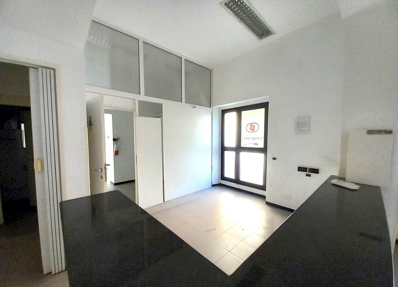 3.jpg - Commercial Premises Recco - photo 3