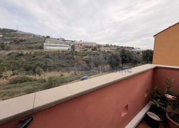 7.JPG - Trilocale Via Vergere, Riva Ligure - foto 10