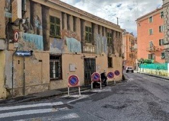 2.jpg - Locale Commerciale all'asta Via Chiaravagna 35, Genova (zona Sestri Ponente) - foto 1