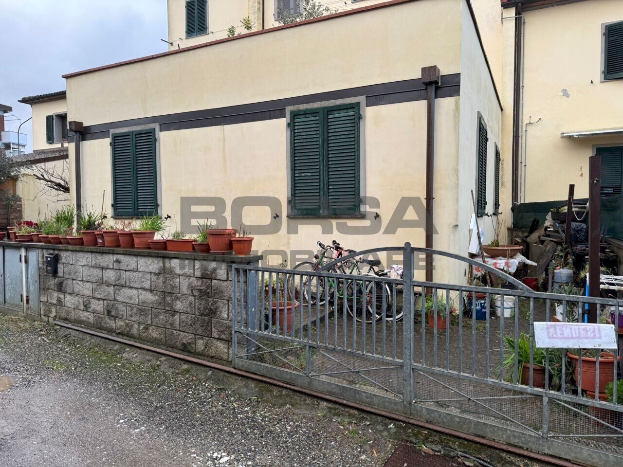 Cancello.jpeg - Quadrilocale Via Medaglie d'Oro della Resistenza 5a, Collesalvetti - foto 2