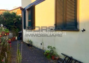 Esterno.jpg - Quadrilocale Via Medaglie d'Oro della Resistenza 5a, Collesalvetti - foto 4