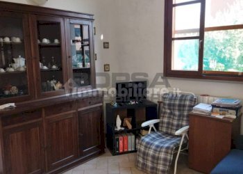 Sala.jpg - Quadrilocale Via Medaglie d'Oro della Resistenza 5a, Collesalvetti - foto 10