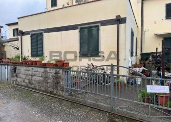 Cancello.jpeg - Quadrilocale Via Medaglie d'Oro della Resistenza 5a, Collesalvetti - foto 2