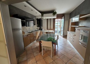 20241010_094326.jpg - Appartamento Corso del Popolo RO, Rovigo - foto 2