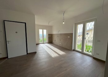 WhatsApp Image 2026-01-20 at 12.03.25 PM.jpeg - Casa indipendente Via Giacomo Leopardi, Fonte Nuova - foto 5